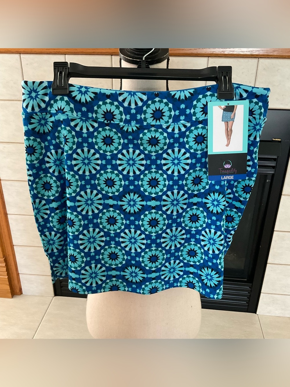 NWT Tranquility By Colorado Clothing Blue Ocean Flower Mosaic Print Skort, Sz L